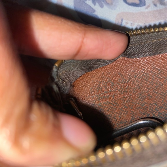 authentic vintage Louis Vuitton monogram key pouch - Picture 7 of 7